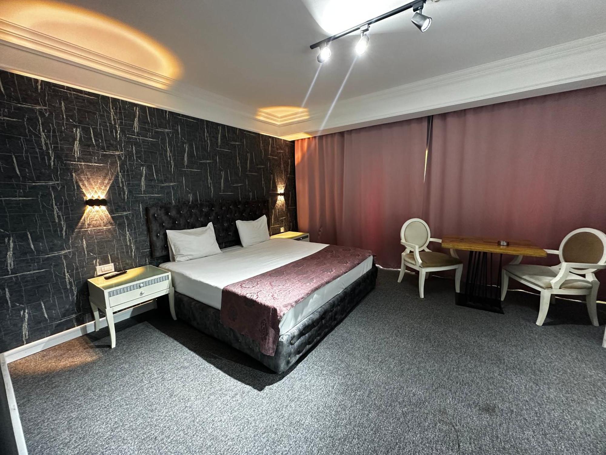 Amber Hotel Baku Exterior photo