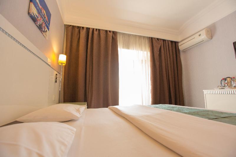 Amber Hotel Baku Exterior photo