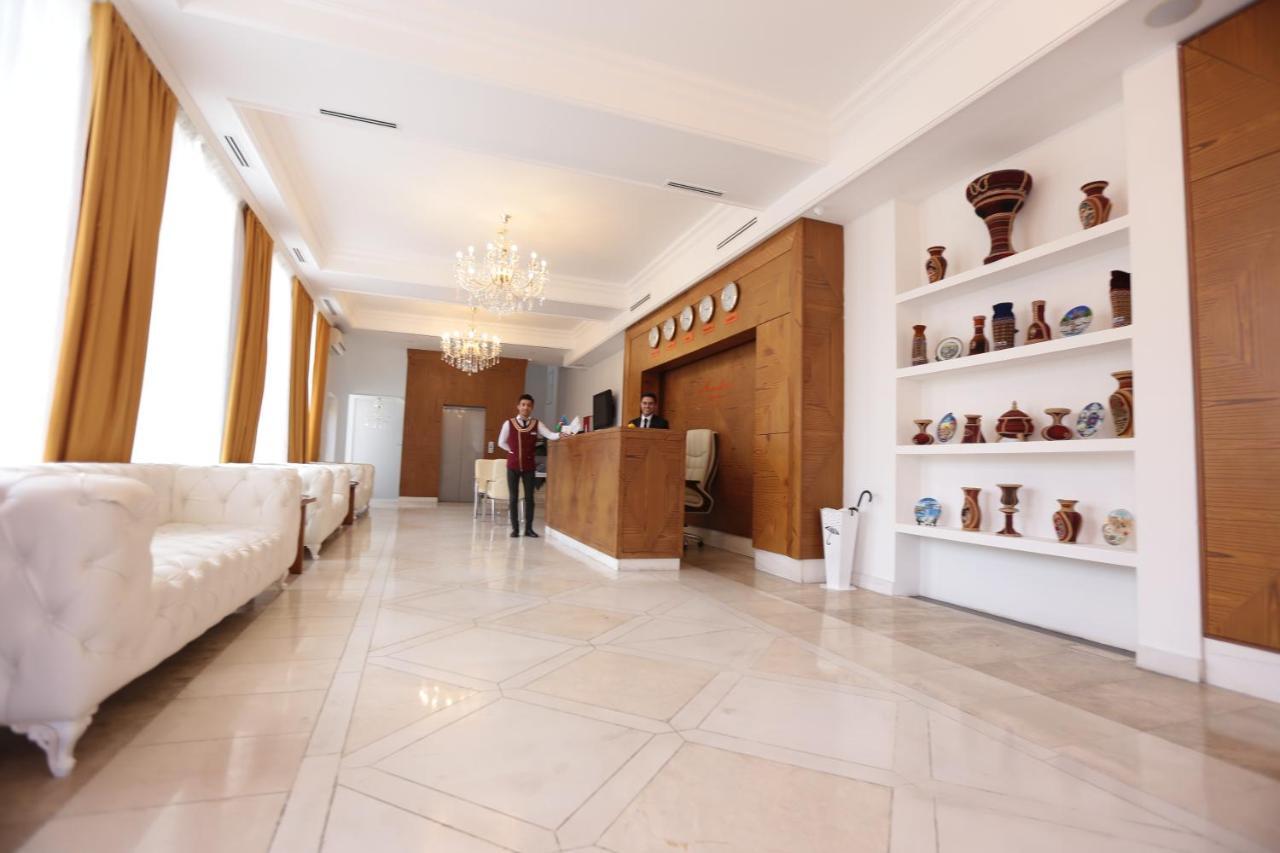 Amber Hotel Baku Exterior photo