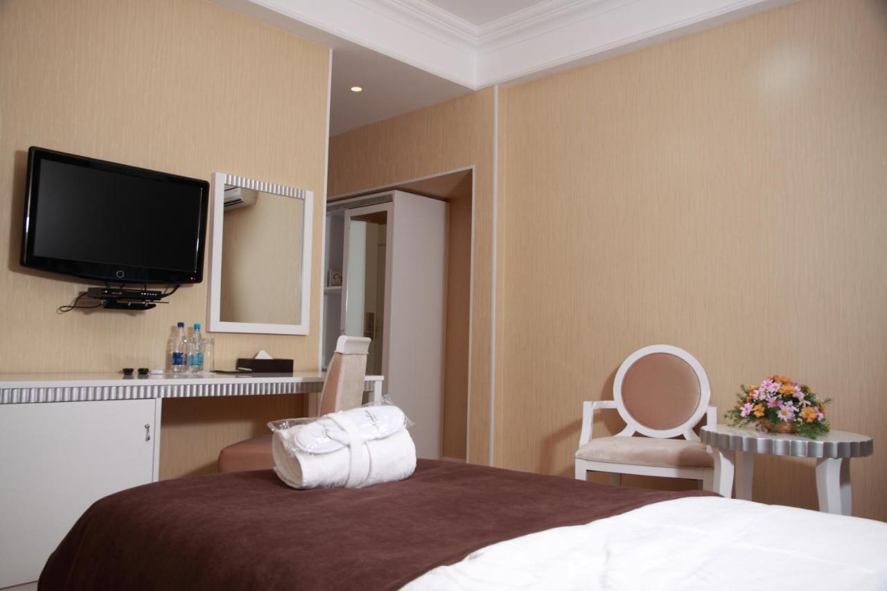 Amber Hotel Baku Exterior photo